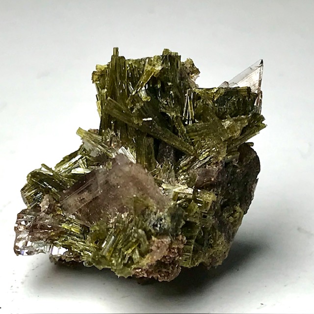 Axinite-(Mn)