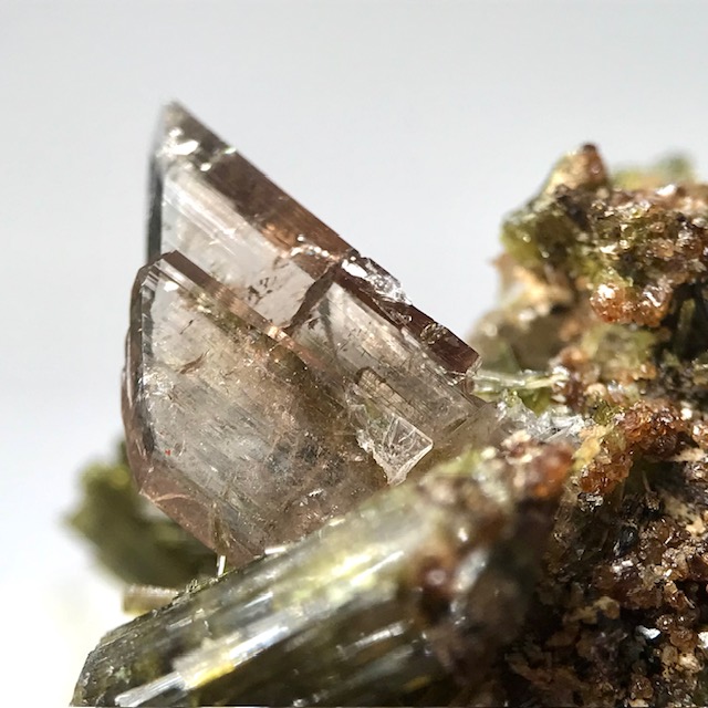 Axinite-(Mn)