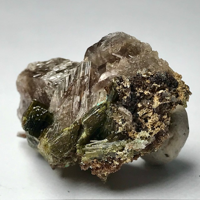 Axinite-(Mn)