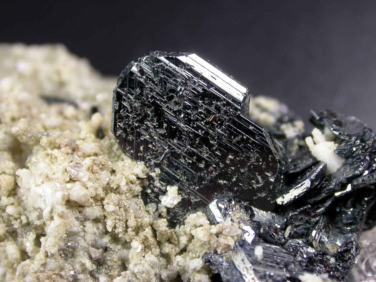 Hematite Rutile Schorl Calcite Adularia & Quartz