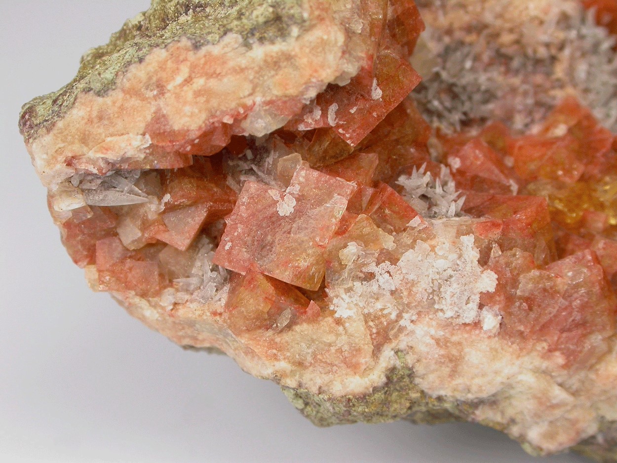 Chabazite Calcite & Heulandite