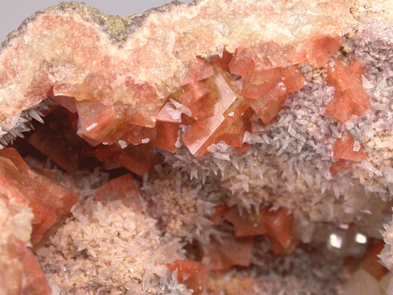 Chabazite Calcite & Heulandite