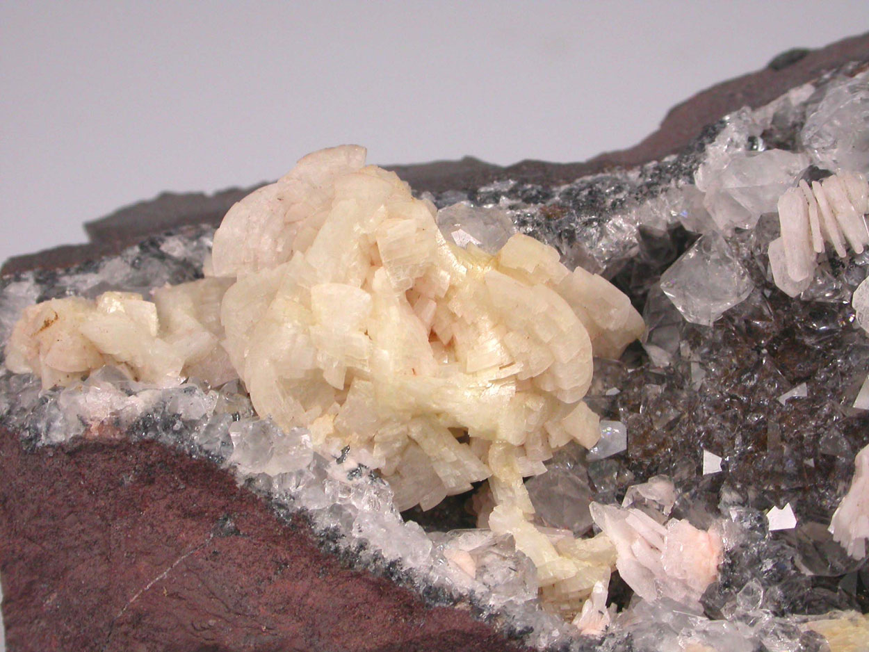 Baryte Dolomite Specularite & Quartz