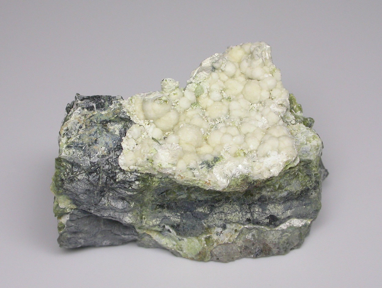 Hydromagnesite