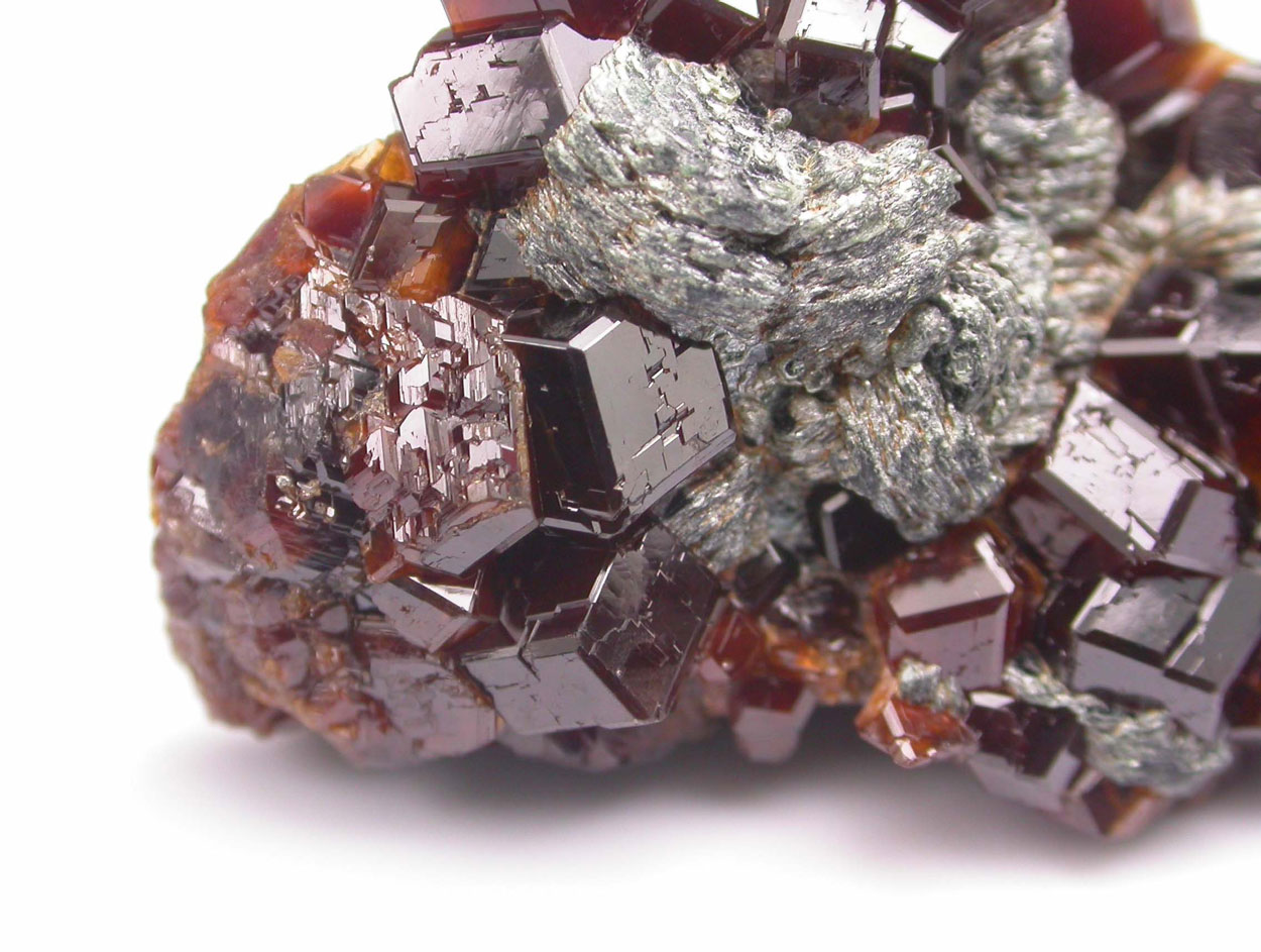 Grossular & Clinochlore