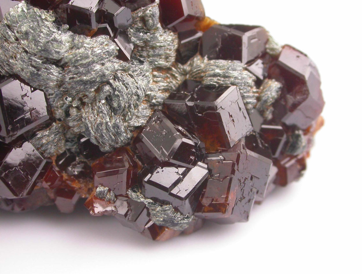 Grossular & Clinochlore