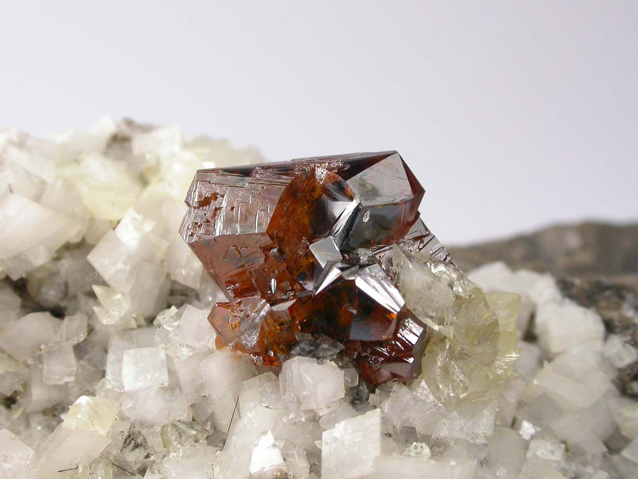 Sphalerite & Calcite On Dolomite