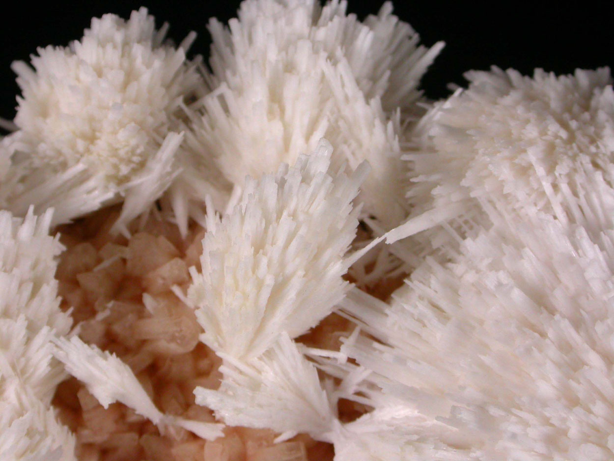 Scolecite On Heulandite