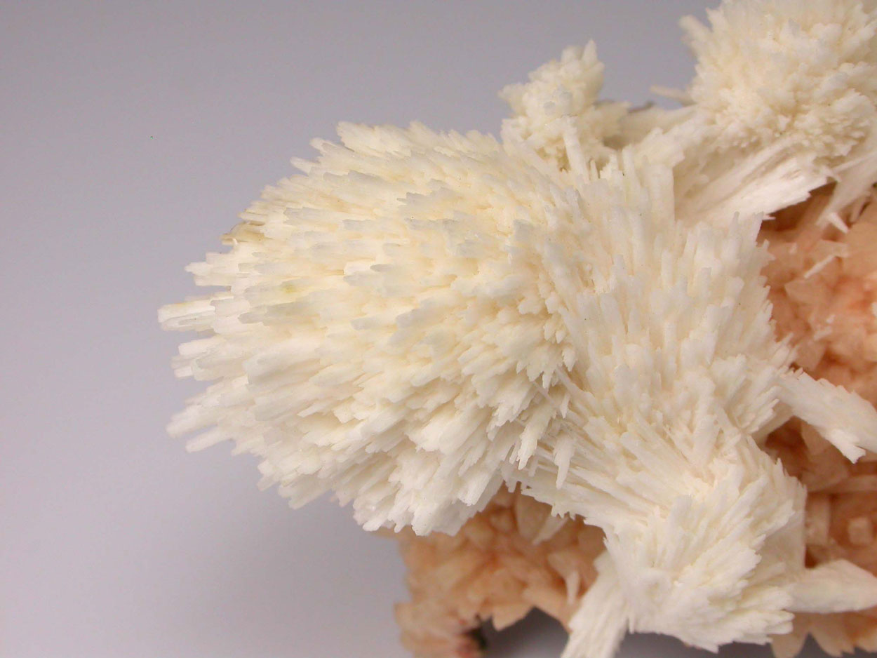 Scolecite On Heulandite