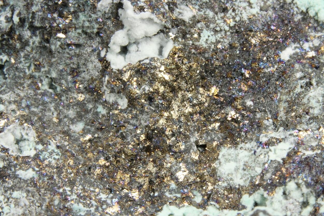 Yvonite & Geminite On Bismuth