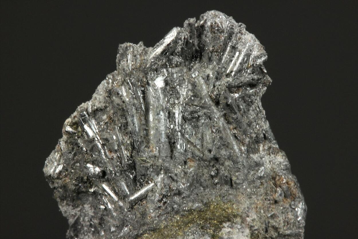 Cylindrite