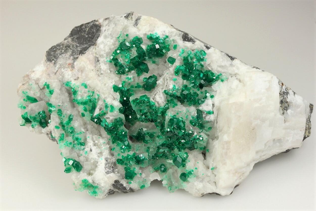 Dioptase On Calcite