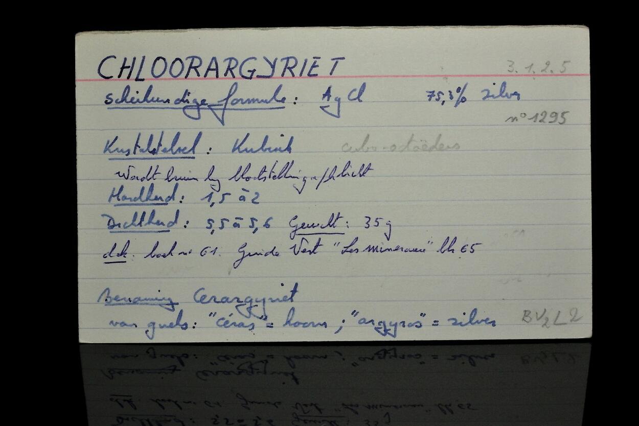 Bromian Chlorargyrite & Spessartine