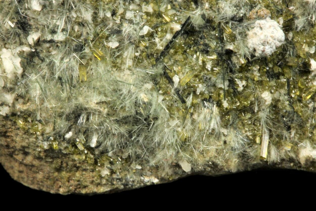 Byssolite & Epidote