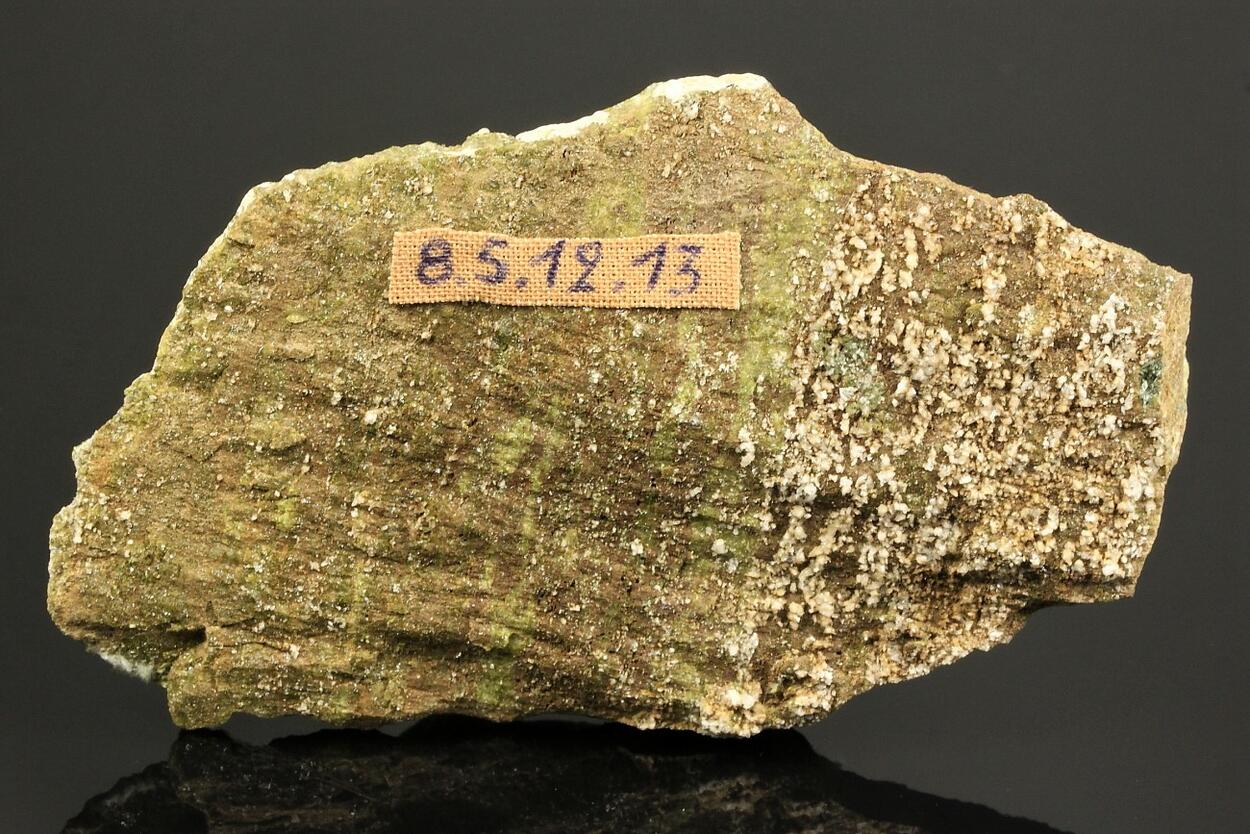 Byssolite & Epidote