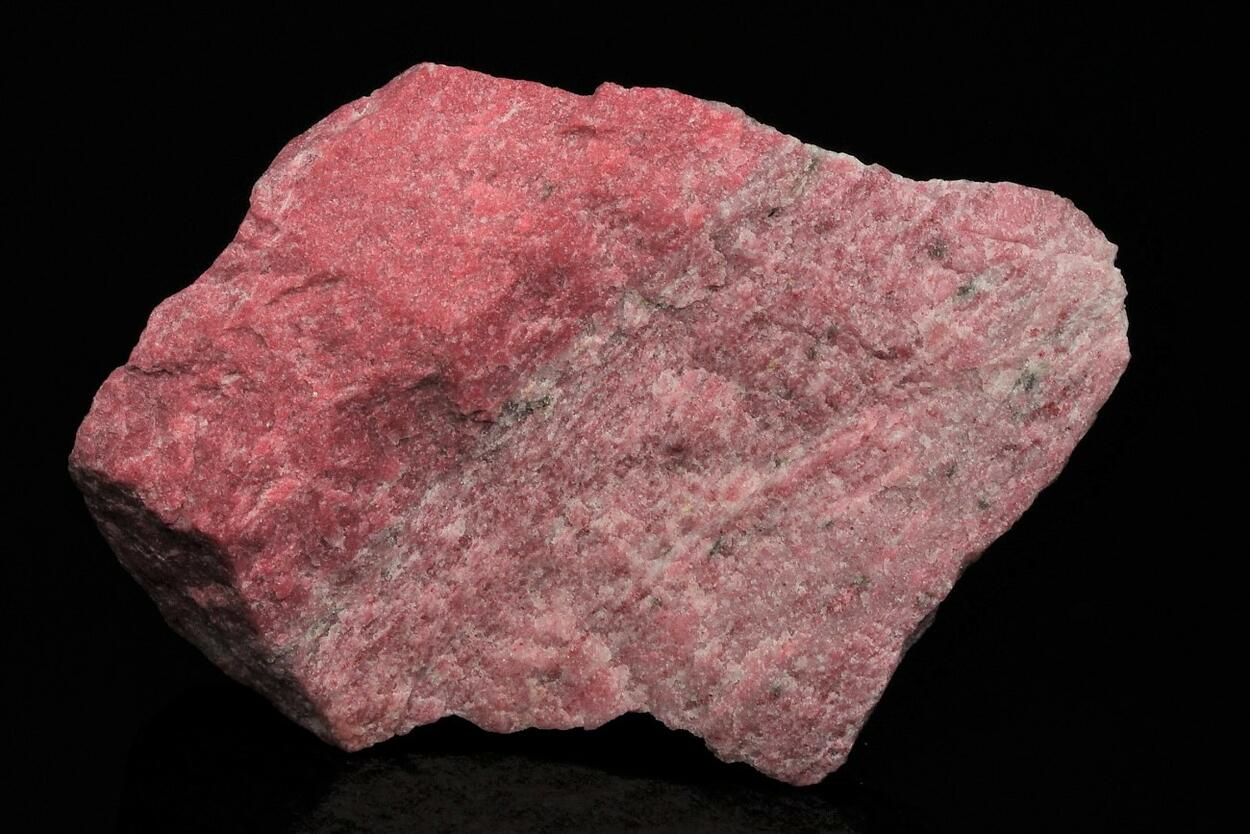 Zoisite Var Thulite & Piemontite