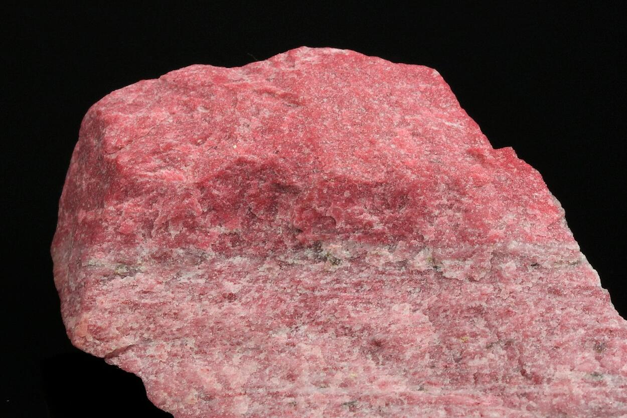 Zoisite Var Thulite & Piemontite