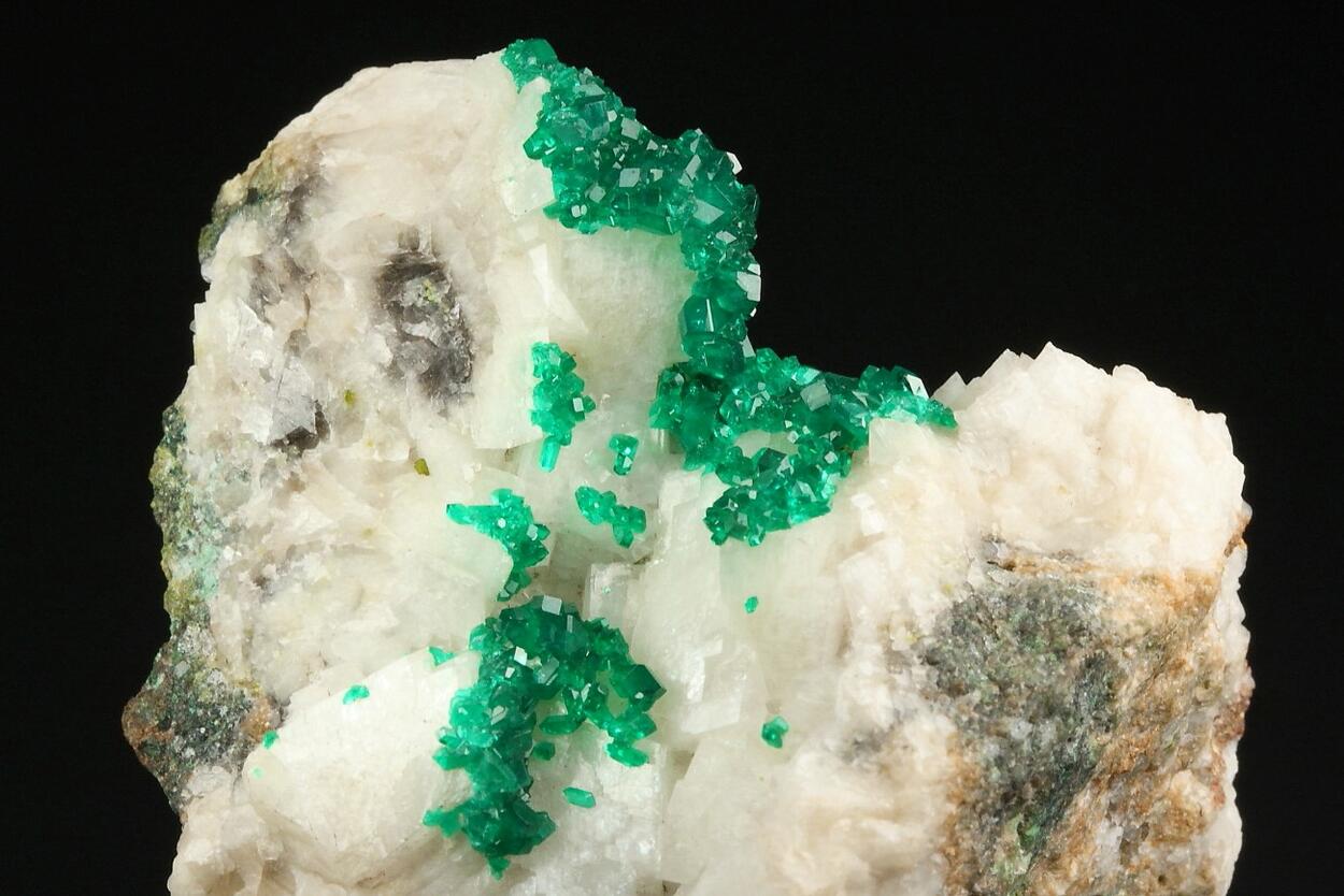 Dioptase On Calcite