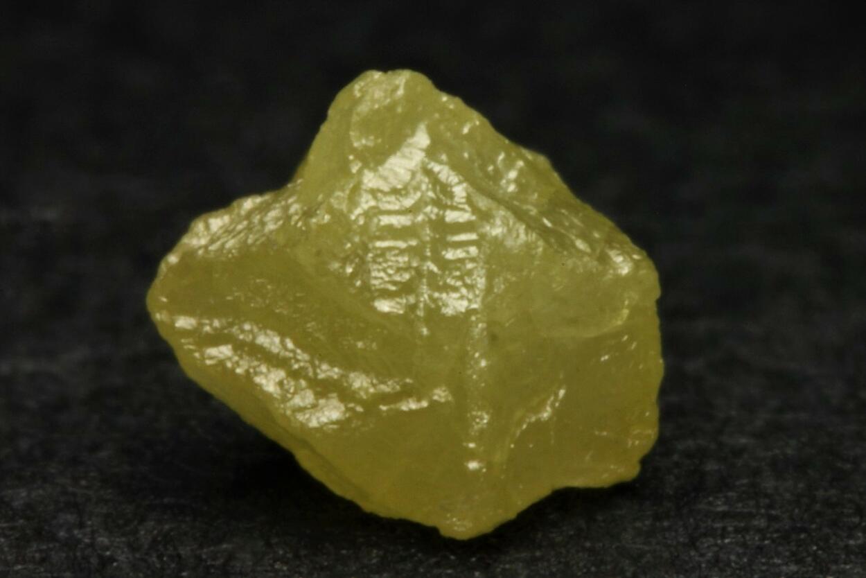 Diamond Var Spinel Law Twin