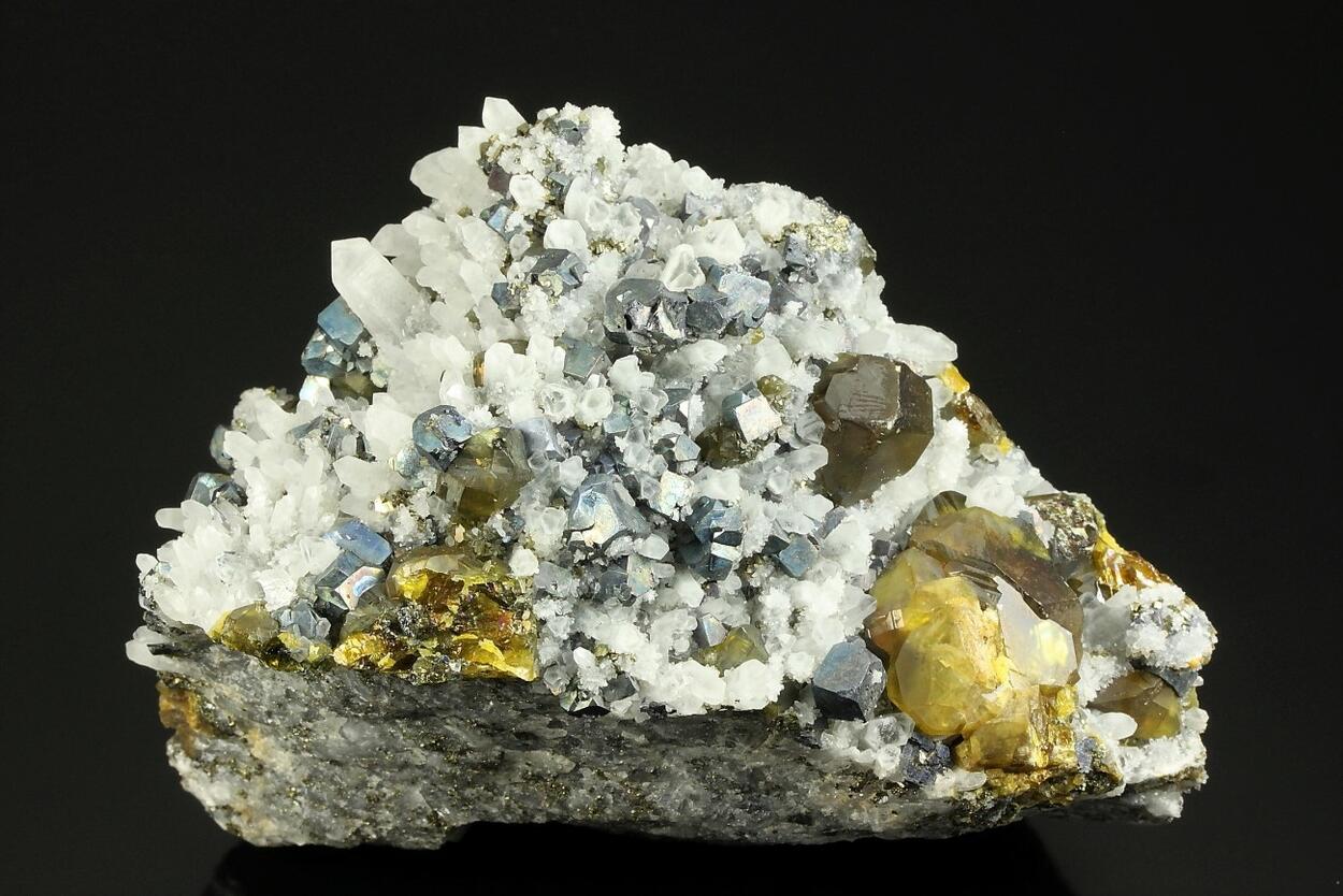 Sphalerite With Galena Quartz