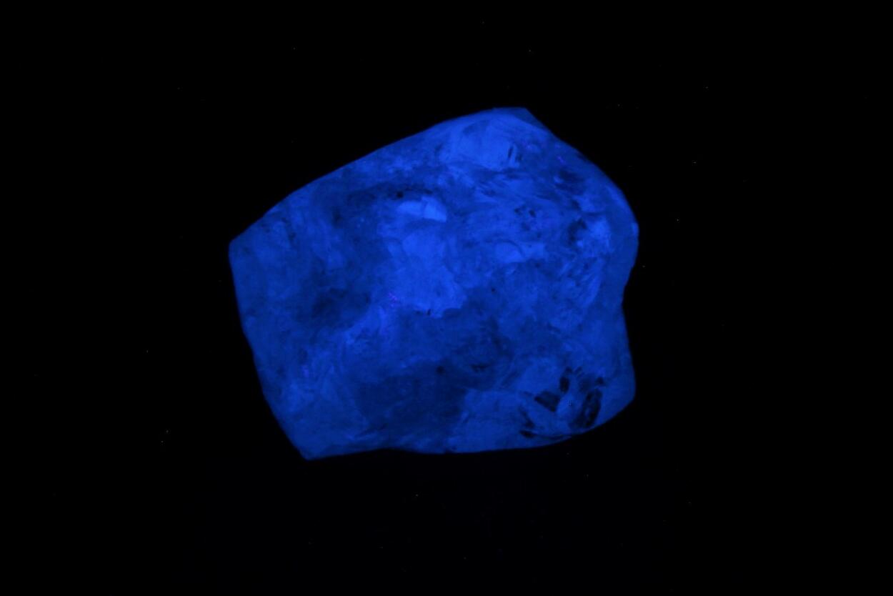 Diamond Var Spinel Law Twin