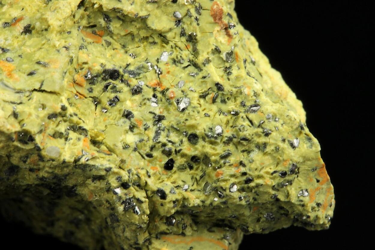 Nontronite With Graphite