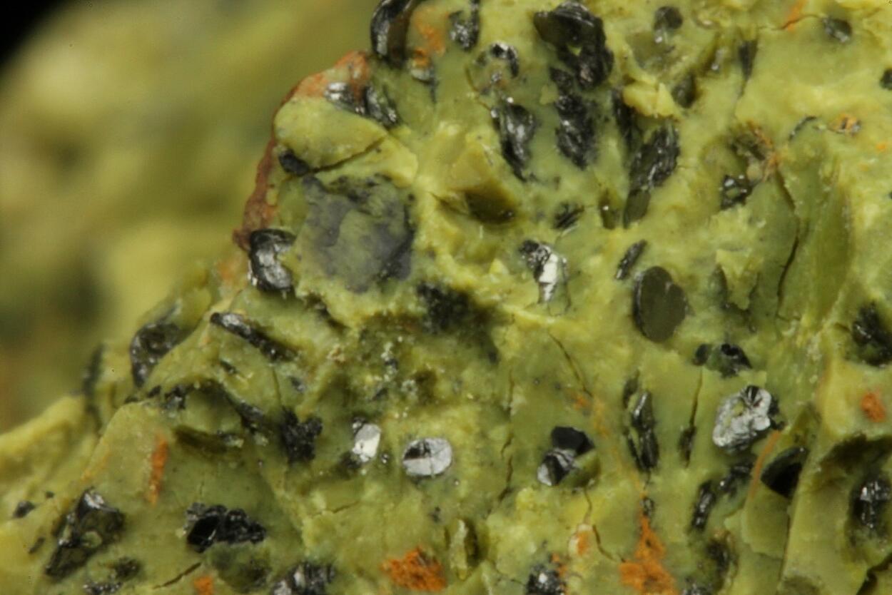 Nontronite With Graphite