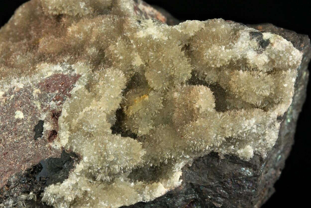 Smithsonite On Bornite
