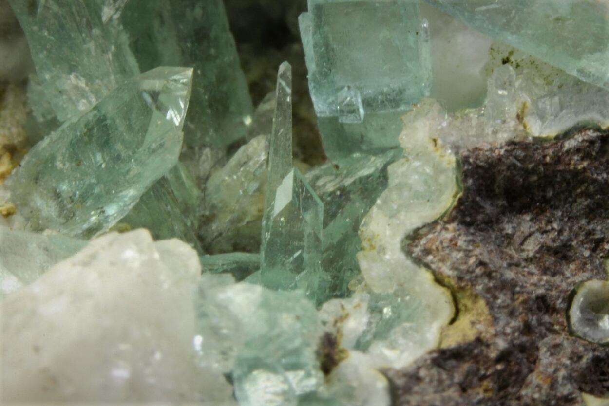 Fluorapophyllite-(K)