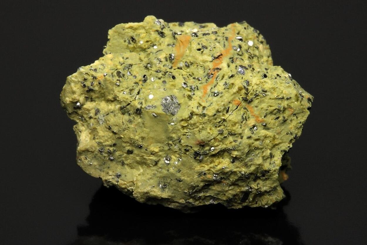 Nontronite With Graphite