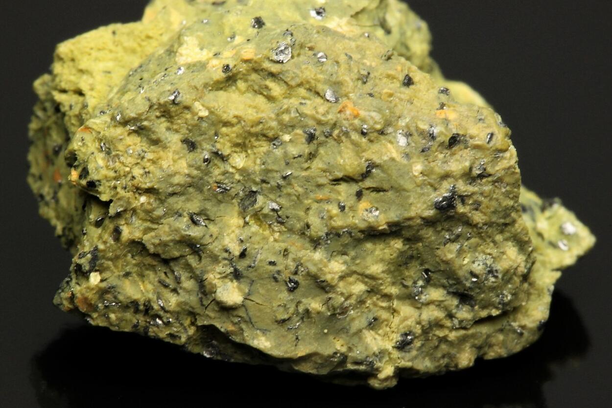 Nontronite With Graphite