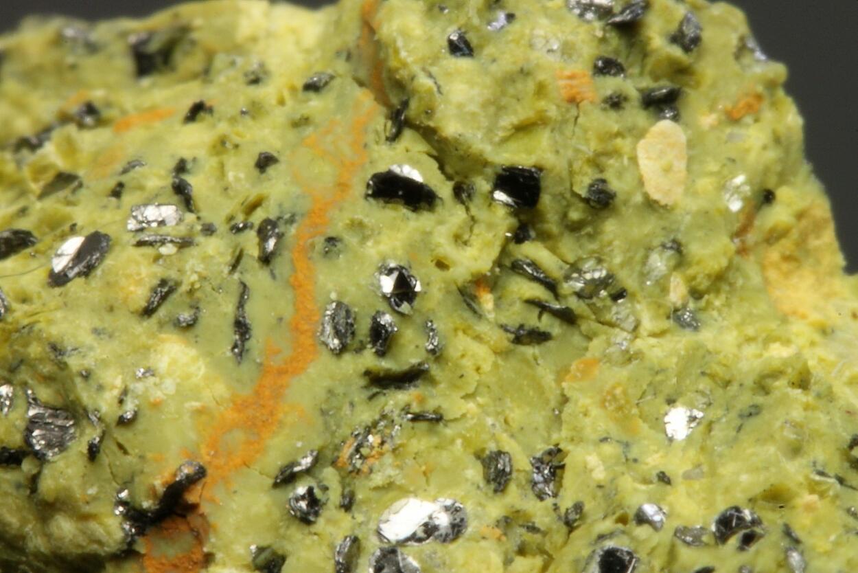 Nontronite With Graphite