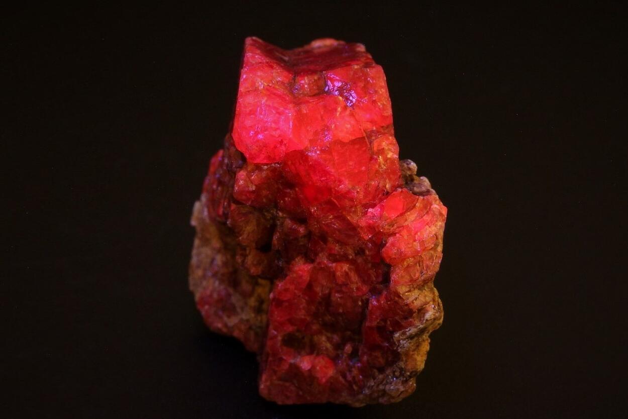 Spinel Var Spinel Law