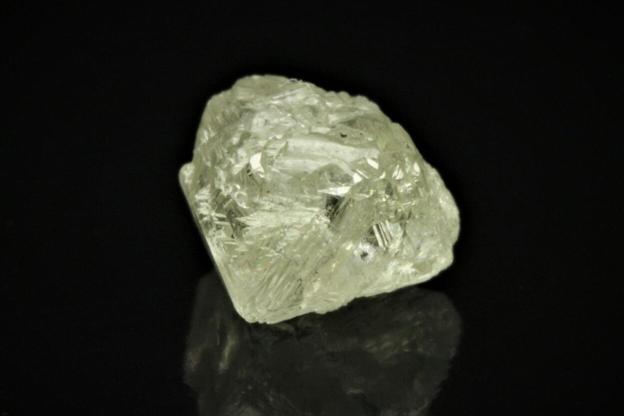 Diamond Var Spinel Law Twin