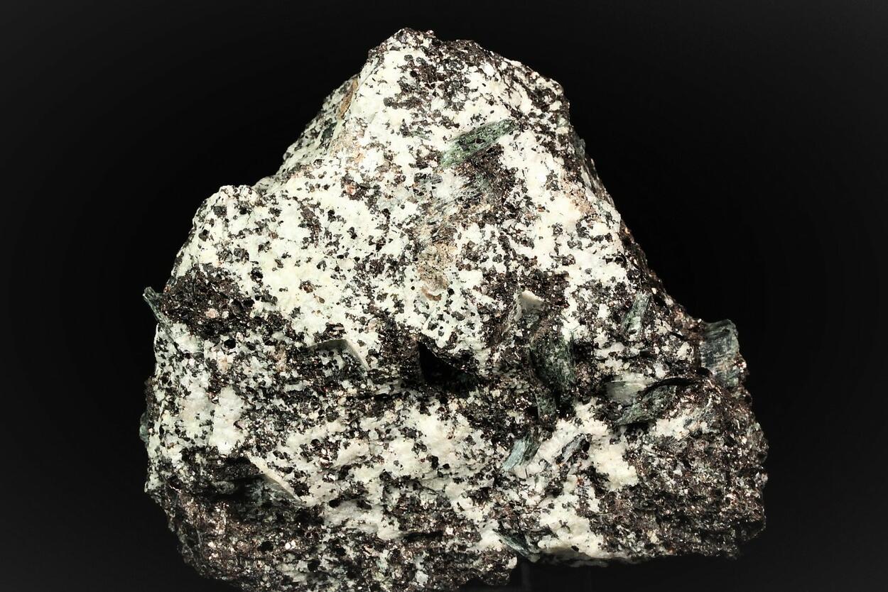 Richterite With Zircon