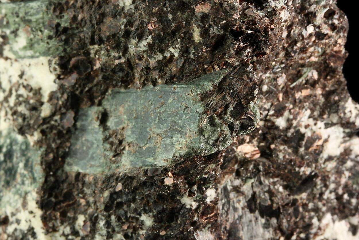 Richterite With Zircon