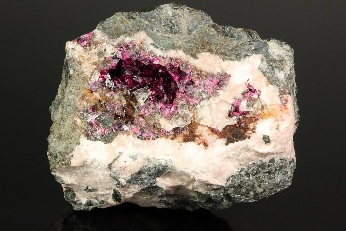 Anorthoroselite On Roselite