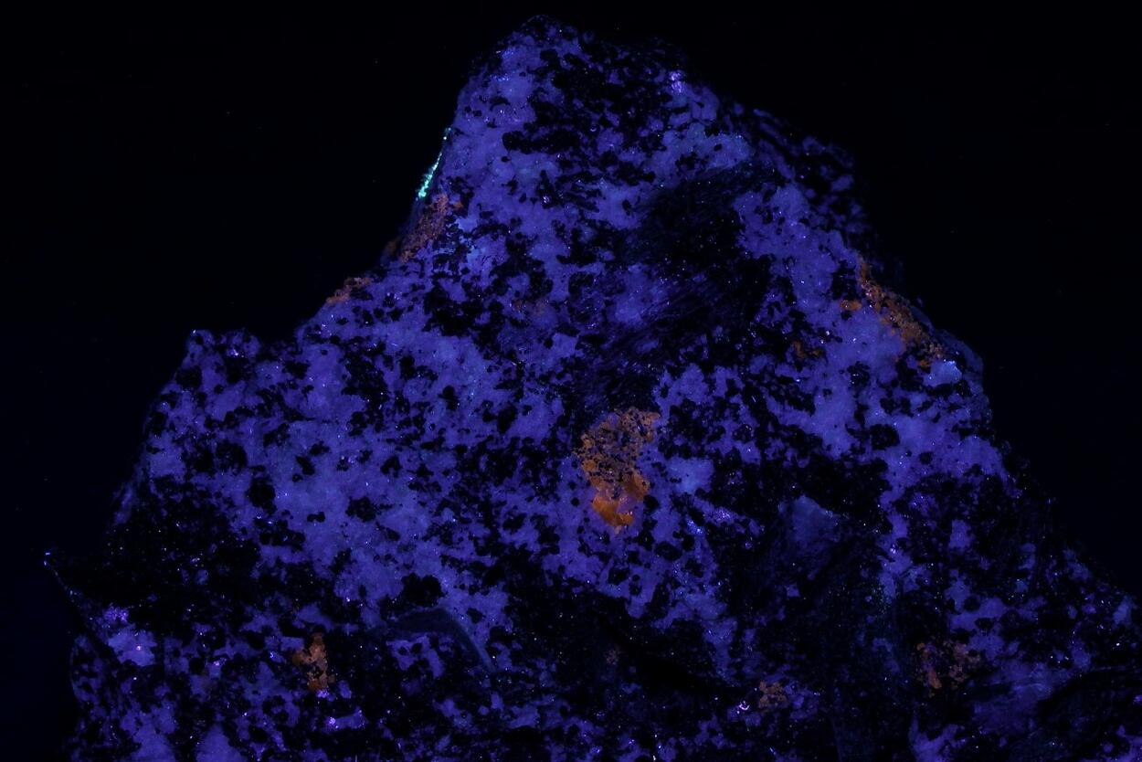 Richterite With Zircon