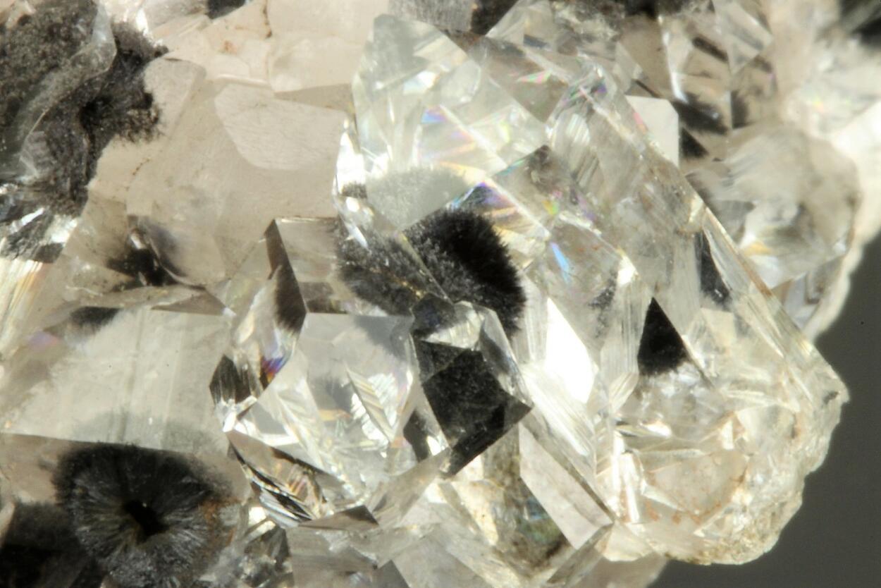 Asbolane & Cryptomelane In Quartz