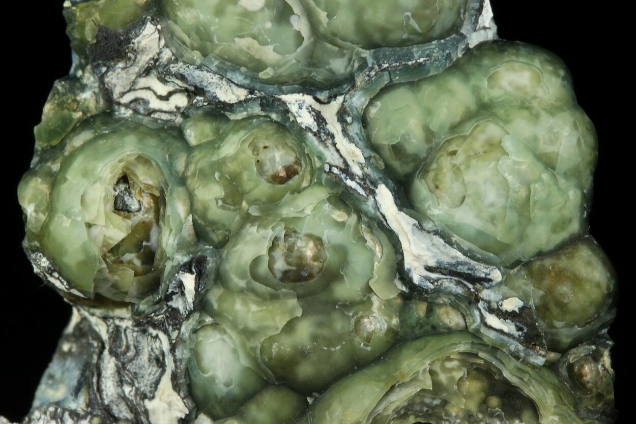 Plumbogummite & Kaolinite Psm Pyromorphite