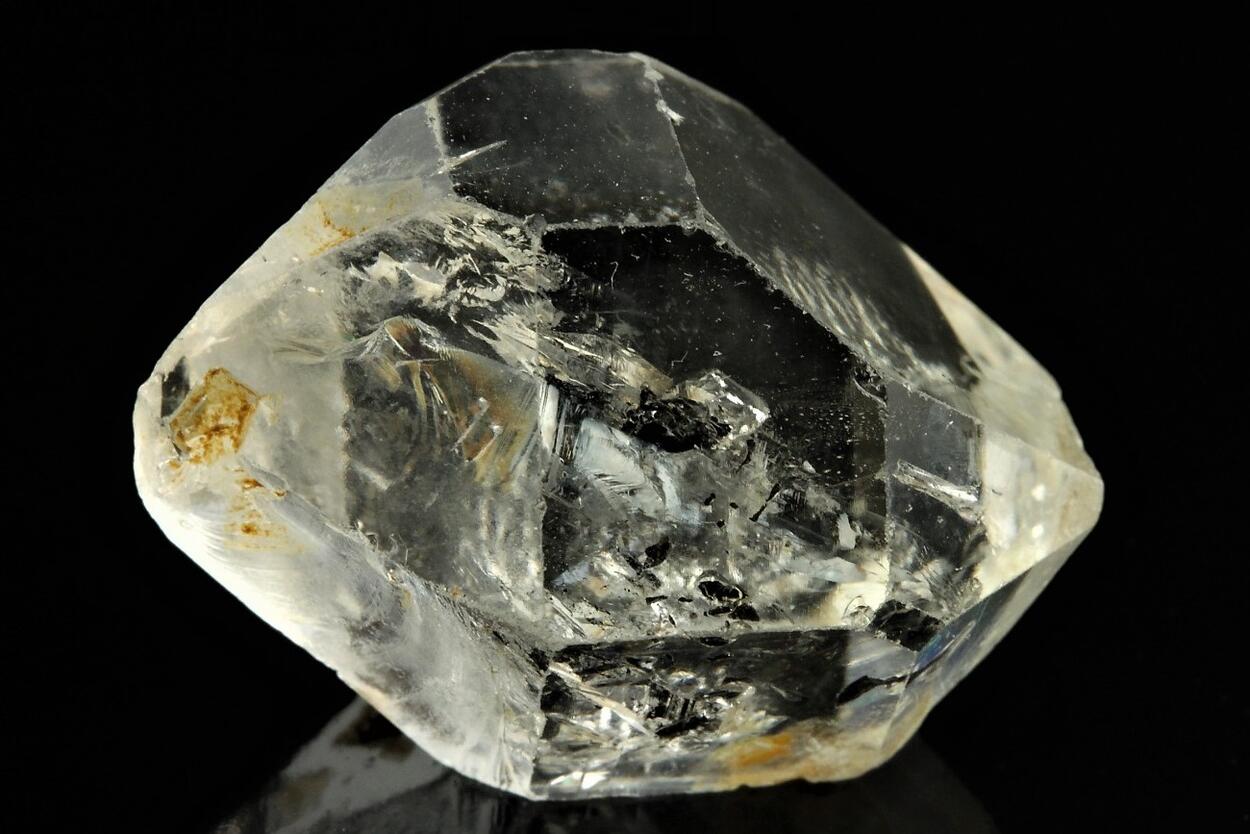 Quartz With Petroleum Inclusions