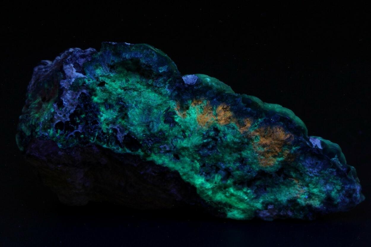 Plumbogummite & Kaolinite Psm Pyromorphite