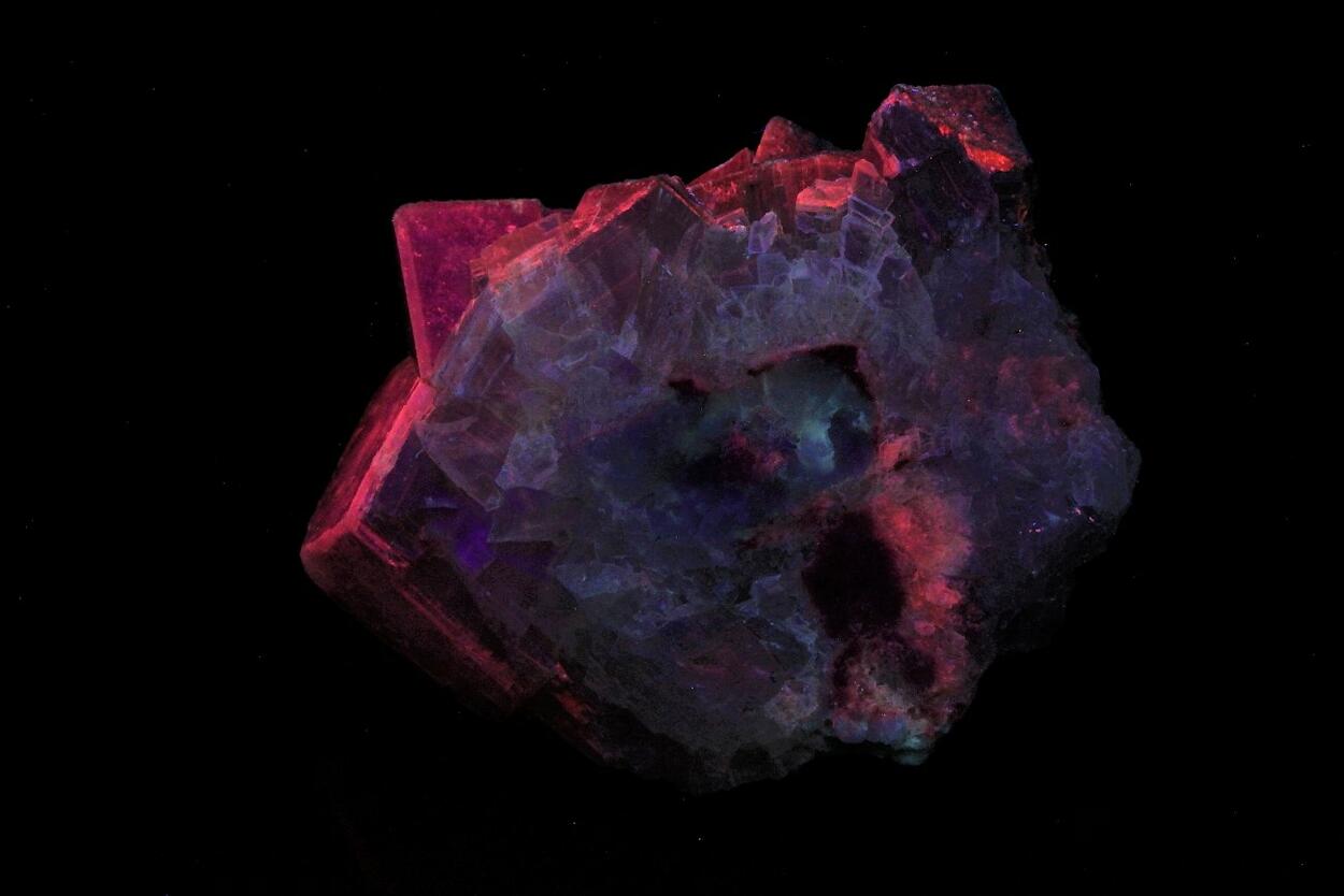 Duftite With Calcite