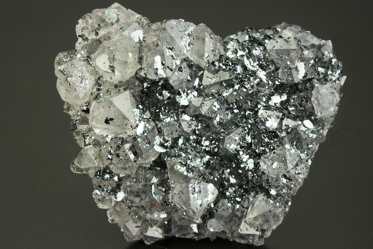 Quartz With Hematite