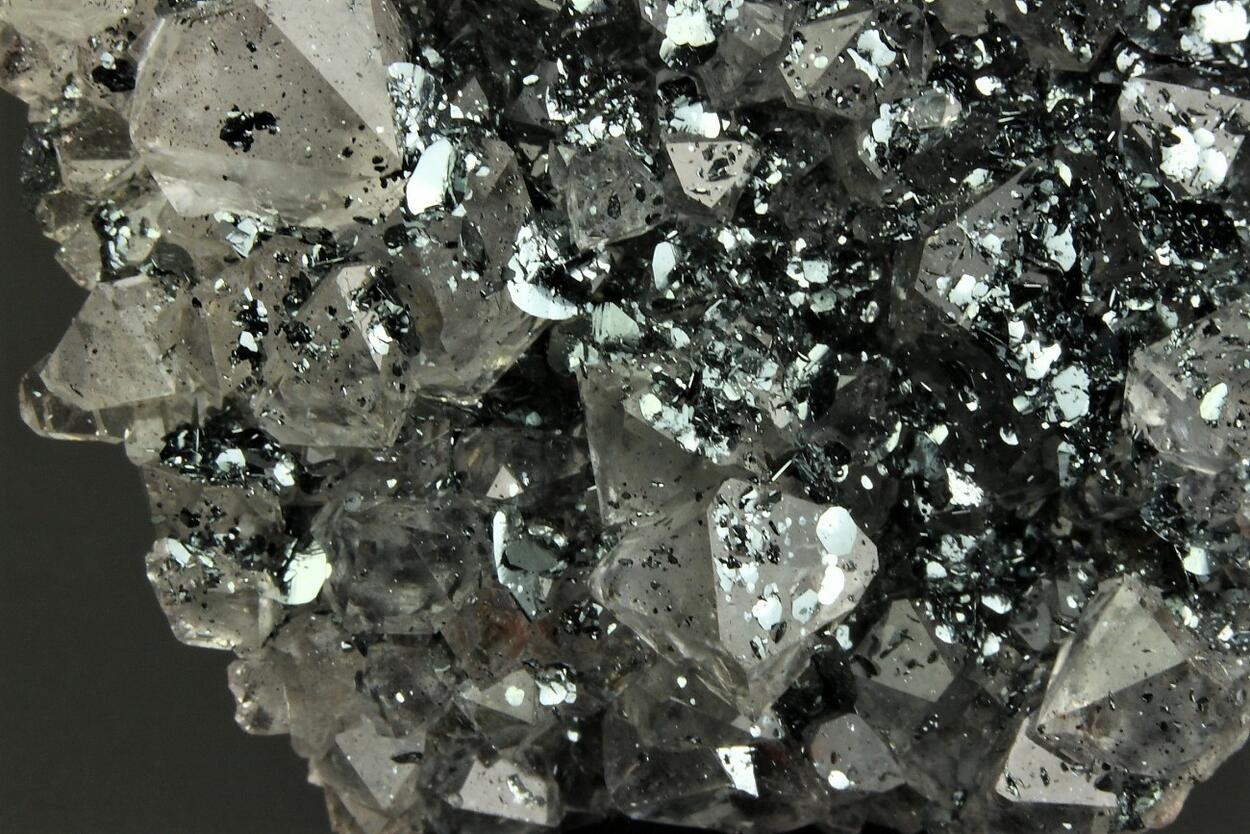 Quartz With Hematite