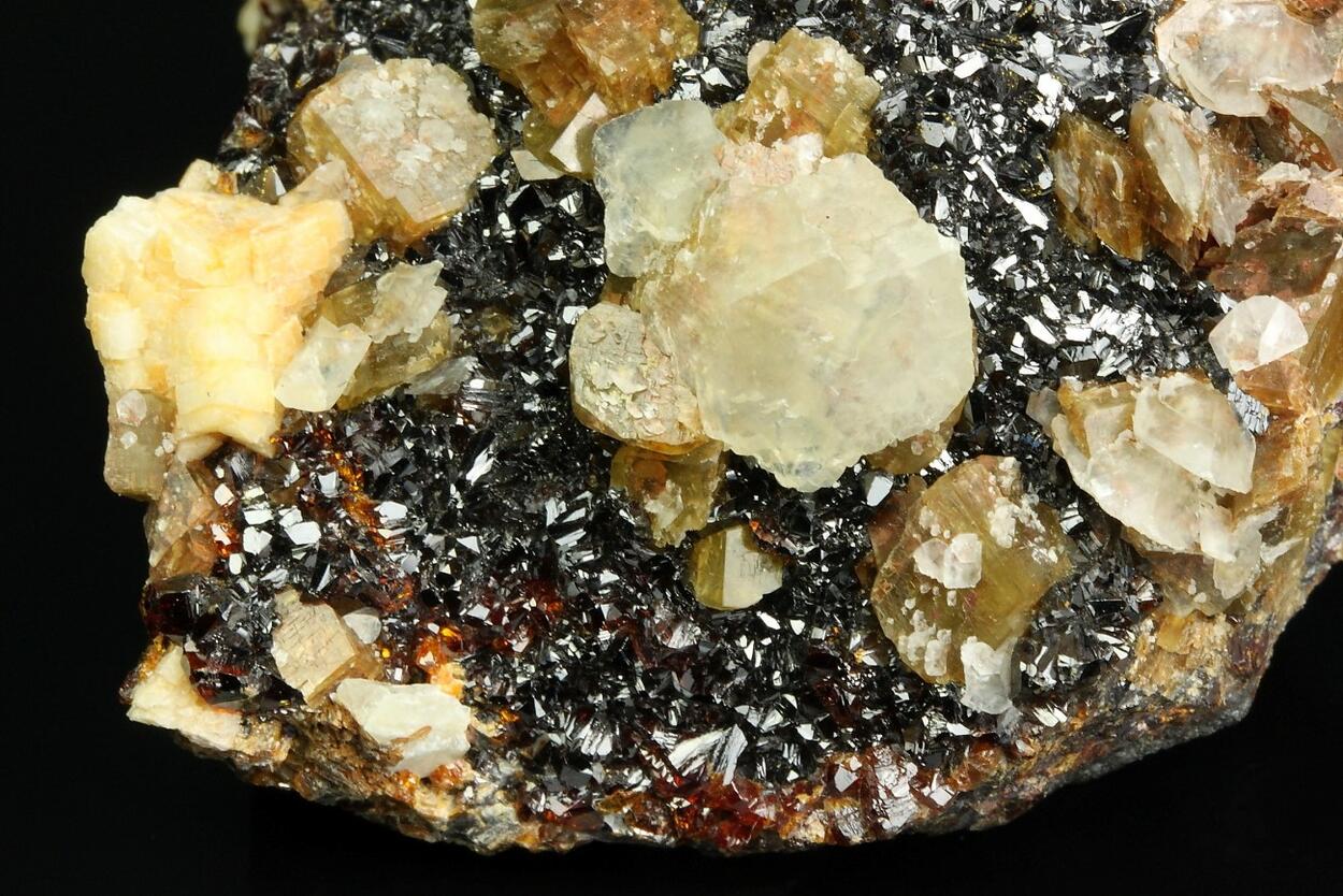 Sphalerite Siderite & Calcite
