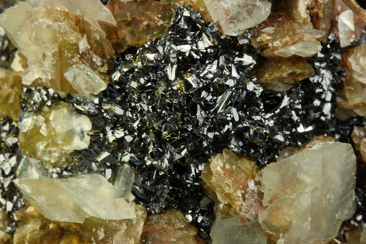 Sphalerite Siderite & Calcite