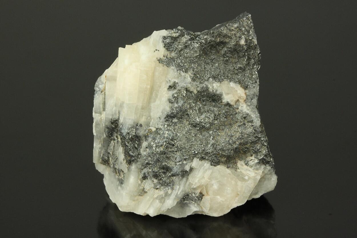 Tennantite-(Fe)