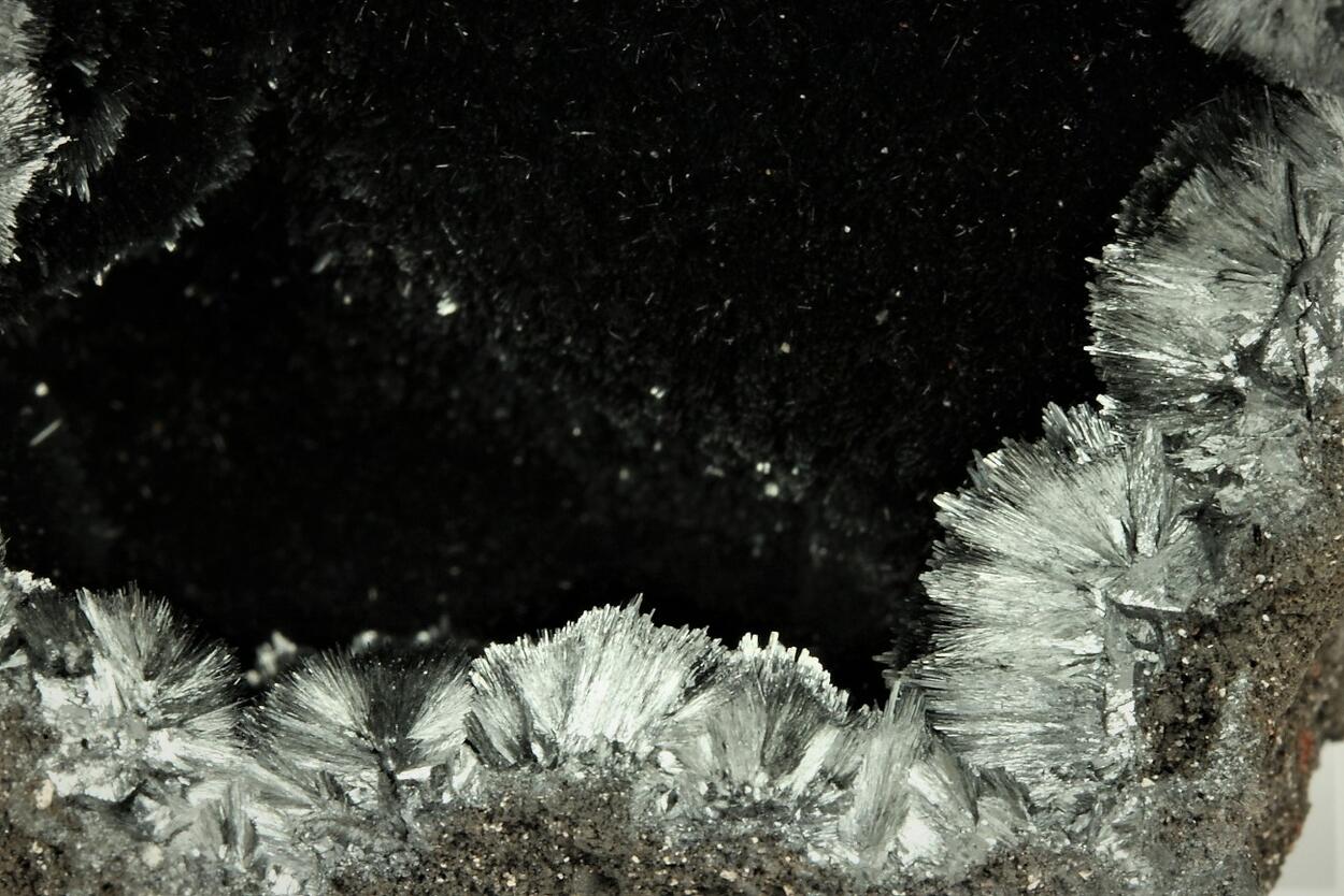 Manganite With Pyrolusite