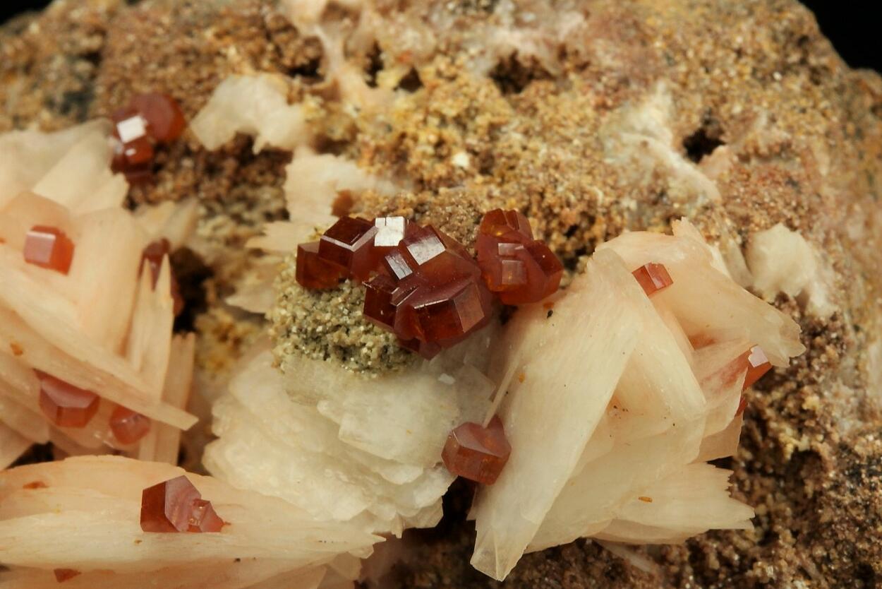 Vanadinite On Baryte